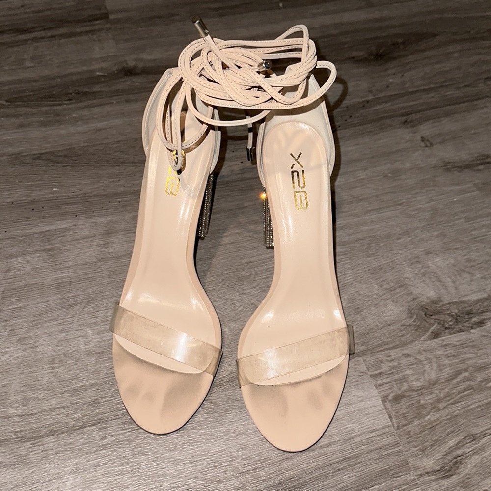 High Heels !! - Picture 5 of 6